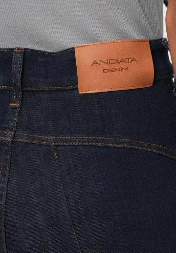 Клешеные джинсы