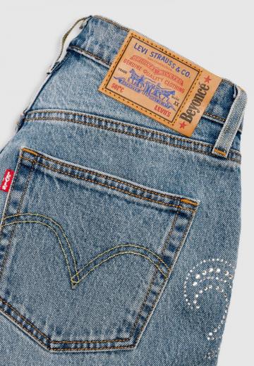 Прямые джинсы