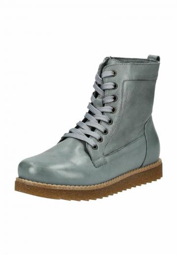 Ботинки на шнуровке