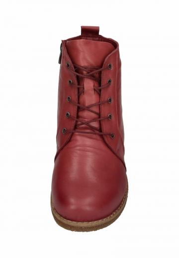 Ботинки на шнуровке
