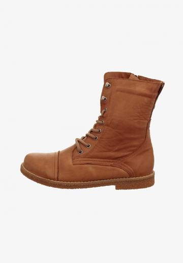 Ботинки на шнуровке