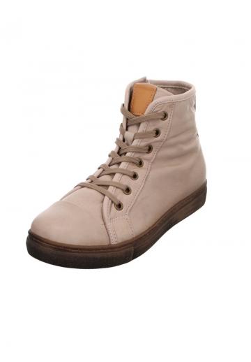 Ботинки на шнуровке