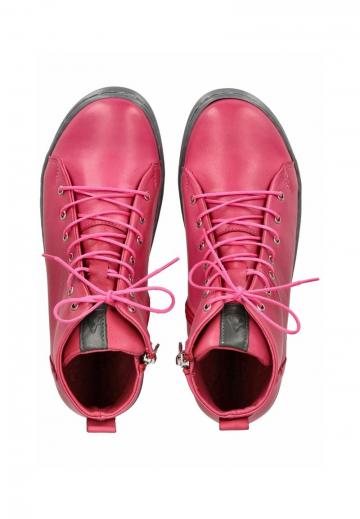 Ботинки на шнуровке