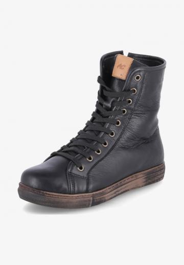 Зимние ботинки