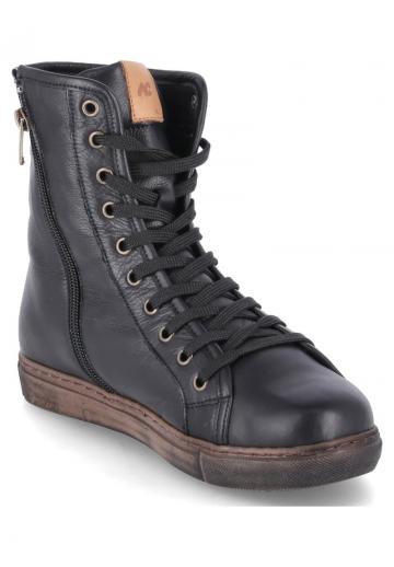 Зимние ботинки