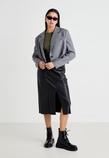 Сапожки на танкетке