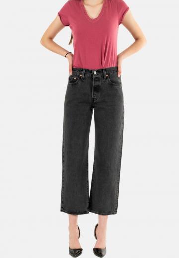 Короткие джинсы