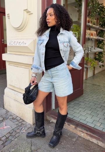 Джинсовые шорты