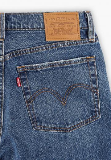 Короткие джинсы