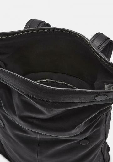Кожаный рюкзак