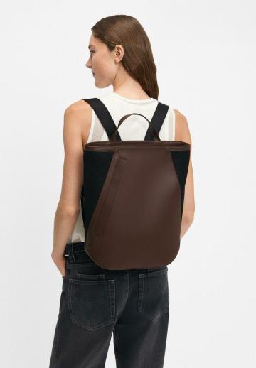 Кожаный рюкзак