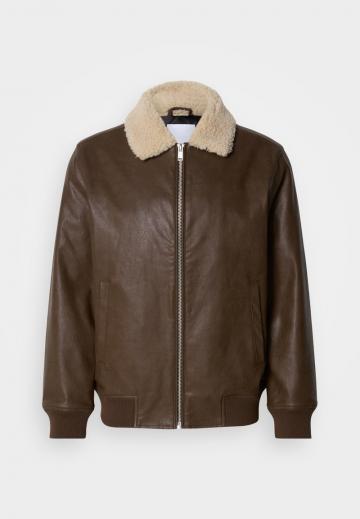 Куртка бомбер