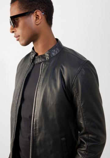 Кожаная куртка