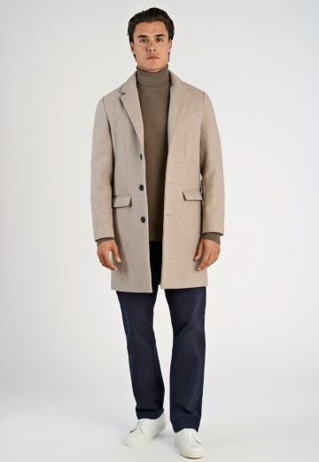 Короткое пальто