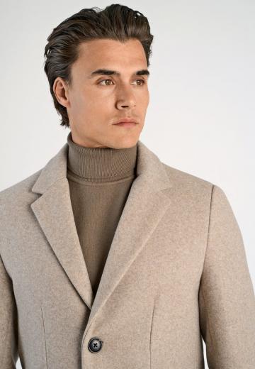 Короткое пальто