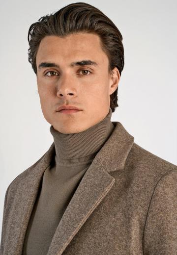 Короткое пальто