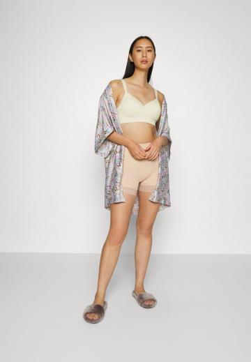 Бюстгальтер на косточках