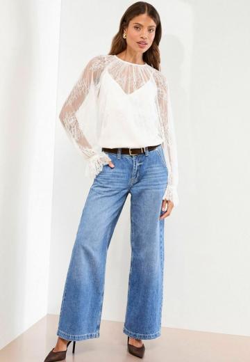 Кружевная блузка