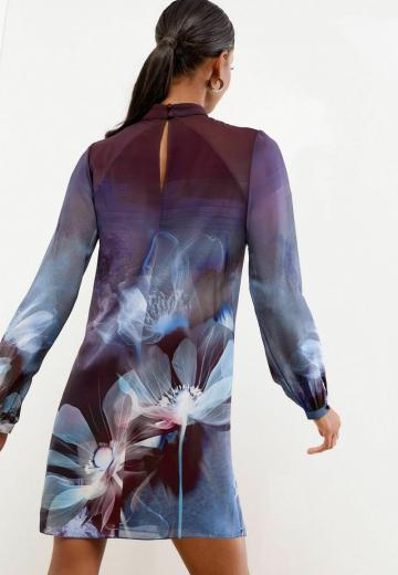 Короткое платье