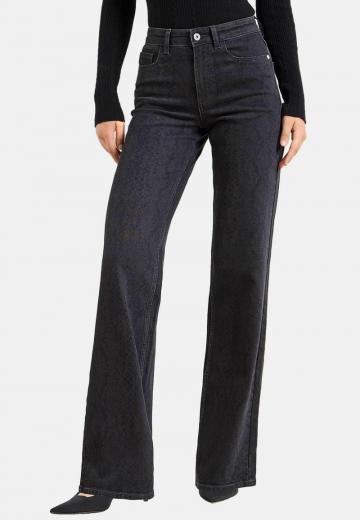 Клешеные джинсы