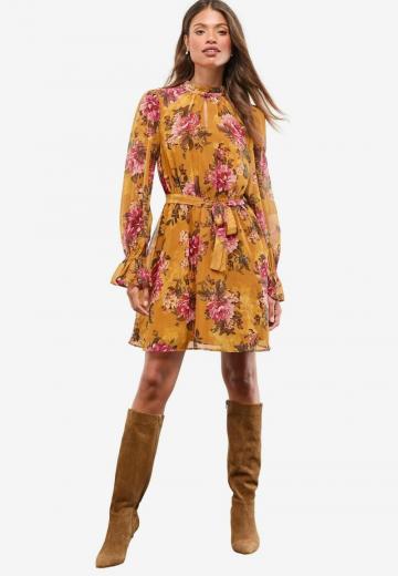 Короткое платье