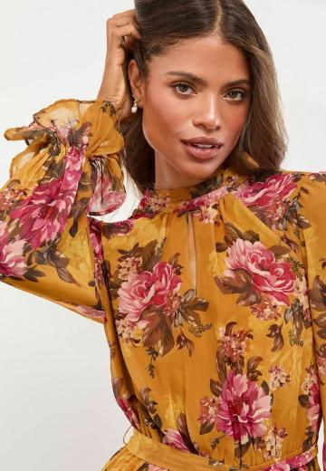 Короткое платье