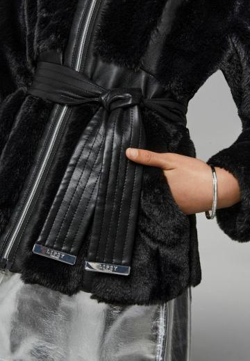 Зимняя куртка