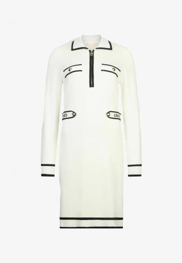 Вязаное платье