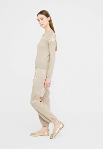 Пуловер в полоску