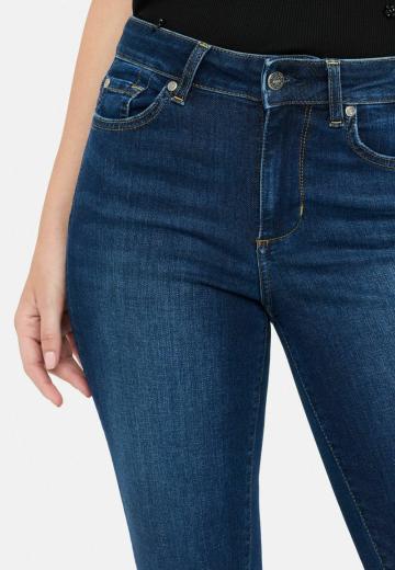 Клешеные брюки