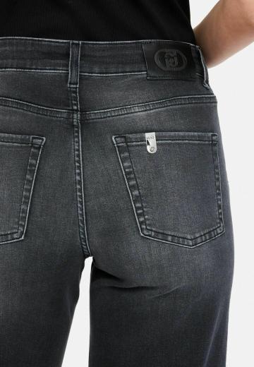 Клешеные джинсы