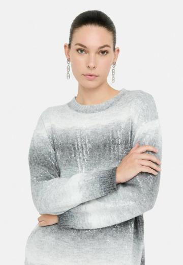 Вязаное платье