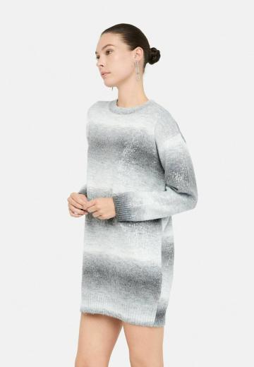 Вязаное платье