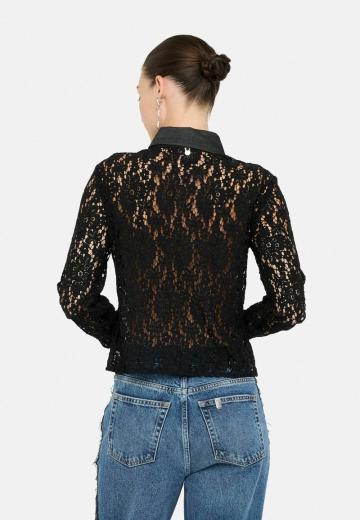 Кружевная блузка
