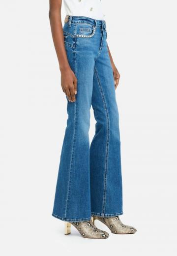 Клешеные брюки