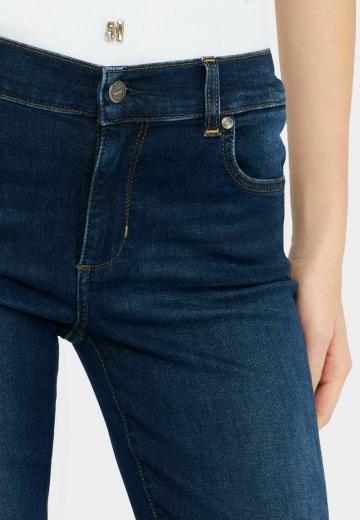 Клешеные брюки