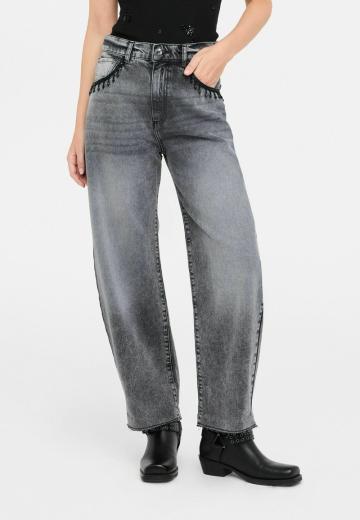 Свободные джинсы