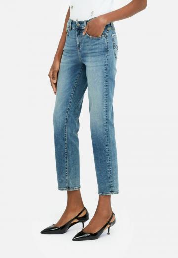 Короткие джинсы