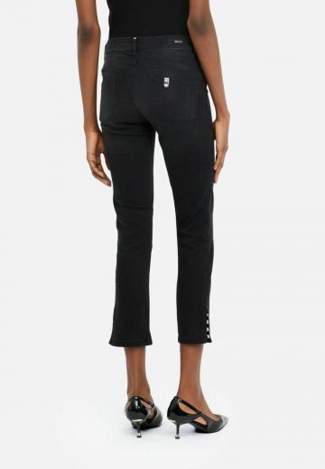 Короткие джинсы