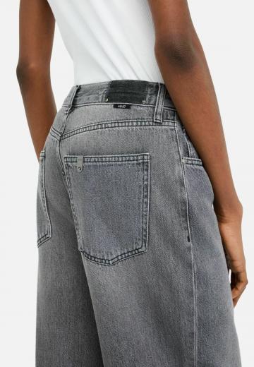 Свободные джинсы