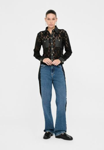 Прямые джинсы