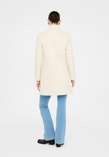 Шерстяное пальто