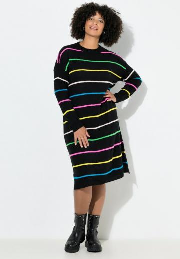 Вязаное платье