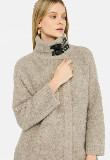 Короткое пальто