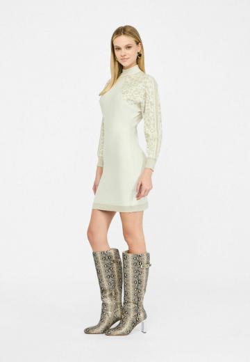 Платье футляр