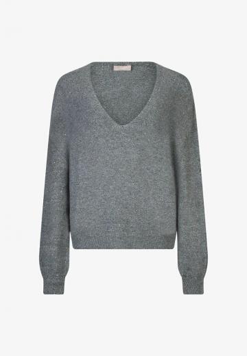 Длинный пуловер