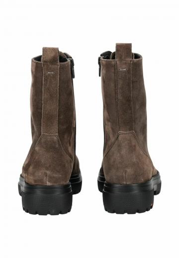 Ботинки на шнуровке