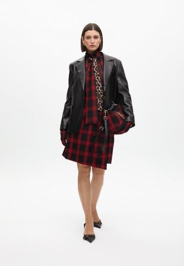 Атласная блузка