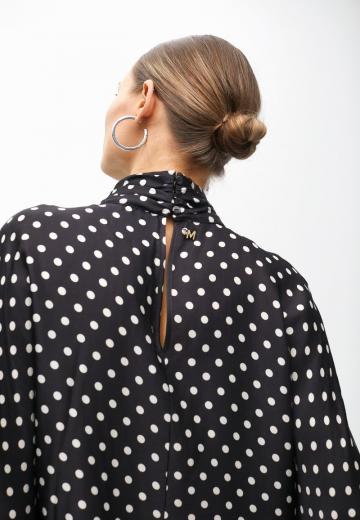 Атласная блузка