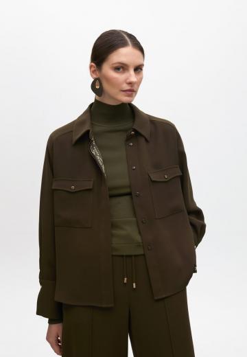 Блейзер с накладными карманами